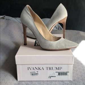 Ivanka Trump neutral pumps